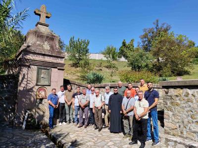 ЛОВАЧКА ПОЧАСТ КРАЉУ МИЛАНУ